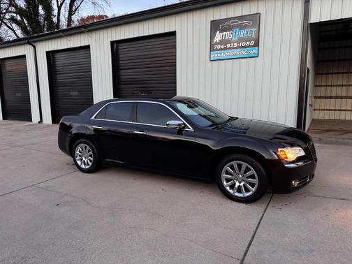 2011 Chrysler 300 Limited