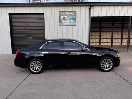 2011 Chrysler 300 Limited