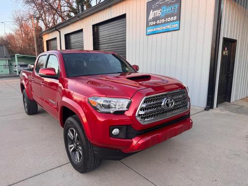 2016 Toyota Tacoma TRD Sport