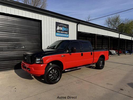Black Clearcoat 2004 Ford F-250 Harley-Davidson Crew Cab Truck