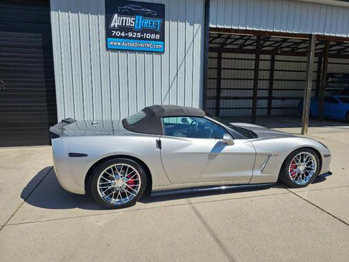 2005 Chevrolet Corvette Base