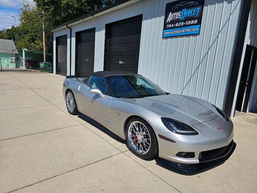 2005 Chevrolet Corvette Base