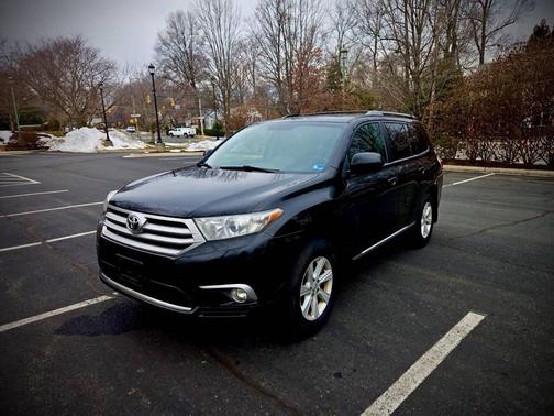 2013 Toyota Highlander SE