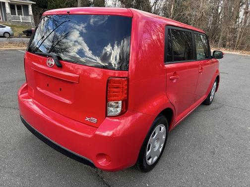 2013 Scion xB 10 Series