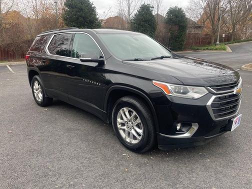 2020 Chevrolet Traverse LT Cloth