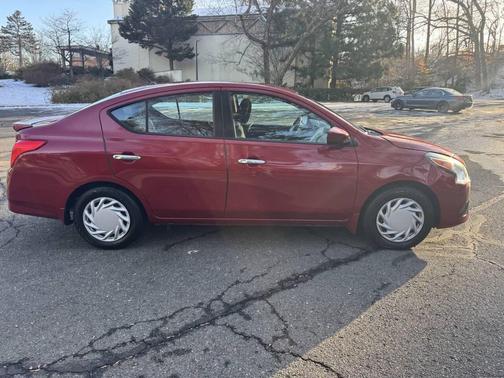 2015 Nissan Versa 1.6 SV