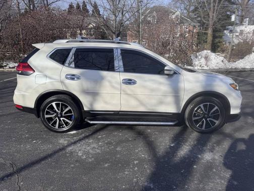 2017 Nissan Rogue SL
