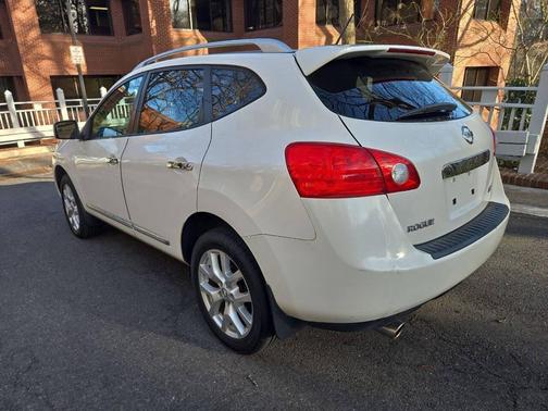 2011 Nissan Rogue SV