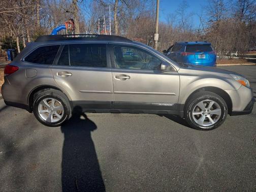 2014 Subaru Outback 2.5i Limited