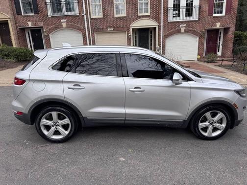 2015 Lincoln MKC Base