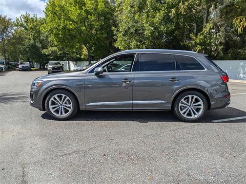 2026 Audi Q7 55 Premium Plus