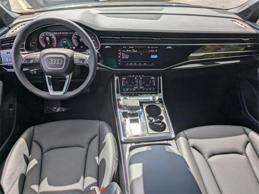 2026 Audi Q7 55 Premium Plus