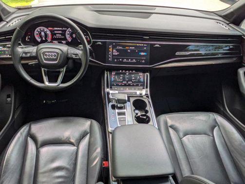 2020 Audi Q7 55 Premium Plus