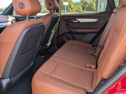 2025 VinFast VF 8 Plus