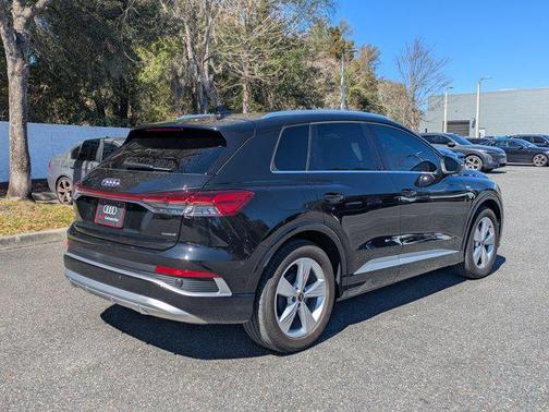 2024 Audi Q4 e-tron Premium 55 quattro