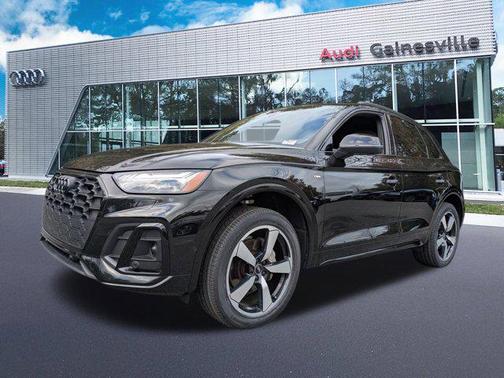 2022 Audi Q5 45 S line Prestige