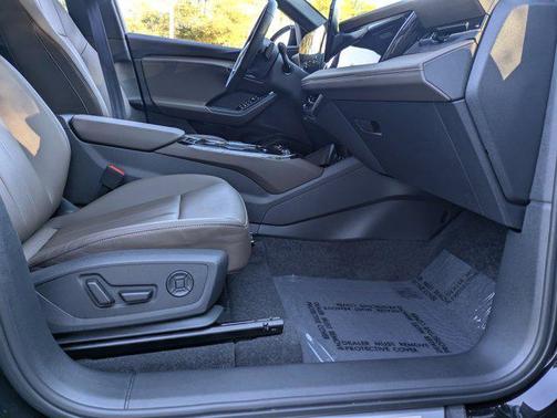 2025 Audi Q6 e-tron Premium Plus quattro