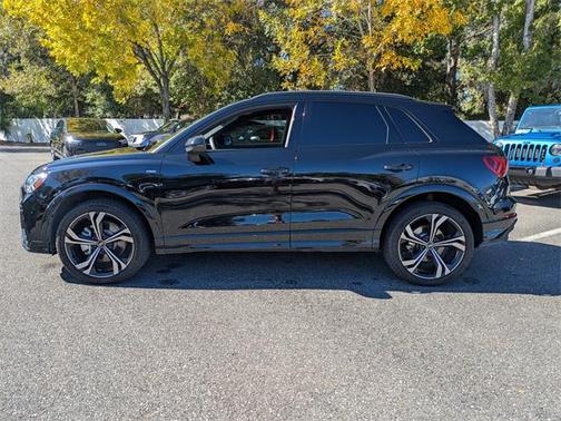 2024 Audi Q3 45 S line Premium Plus