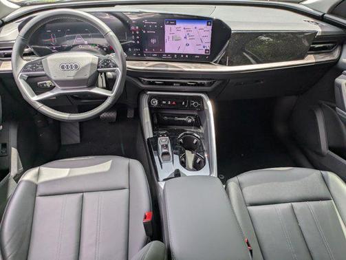 2025 Audi Q5 Premium