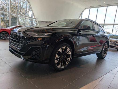 2025 Audi Q8 55 Premium Plus