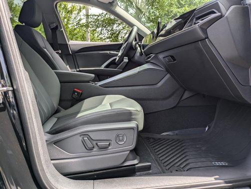2025 Audi Q5 Premium