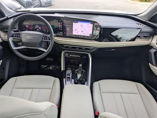 2025 Audi Q5 Premium TFSI quattro S tronic