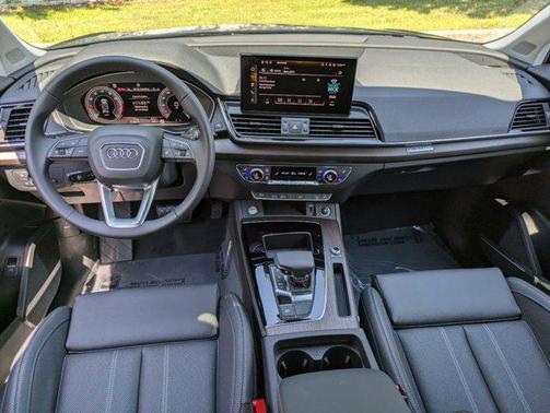 2024 Audi Q5 45 S line Premium Plus