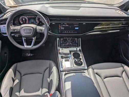 2026 Audi Q7 55 Premium Plus