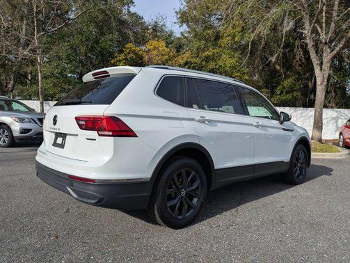 2024 Volkswagen Tiguan 2.0T SE 4MOTION