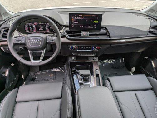2024 Audi Q5 45 S line Premium Plus