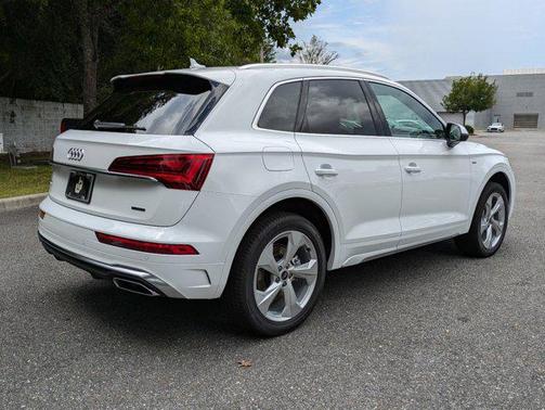 2024 Audi Q5 45 S line Premium Plus