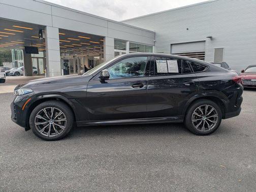 2025 BMW X6 xDrive40i