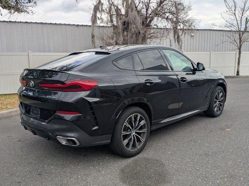 2025 BMW X6 xDrive40i