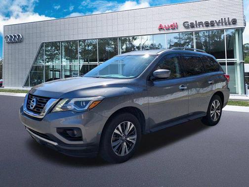 2017 Nissan Pathfinder SV