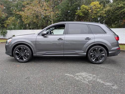 2026 Audi Q7 55 Premium Plus