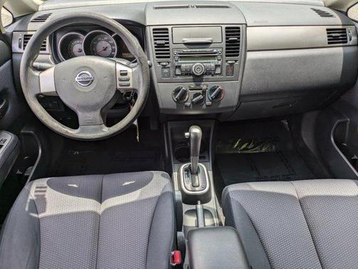 2009 Nissan Versa 1.8 SL