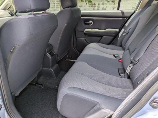 2009 Nissan Versa 1.8 SL