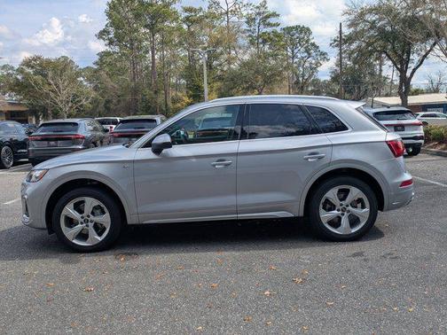 2022 Audi Q5 45 S line Premium Plus