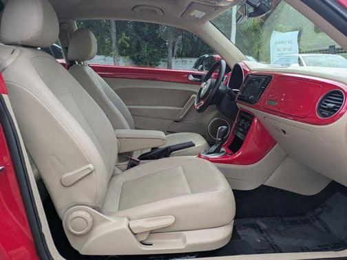 2018 Volkswagen Beetle 2.0T SE