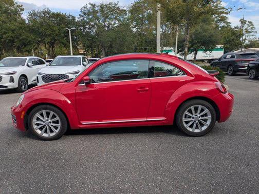 2018 Volkswagen Beetle 2.0T SE