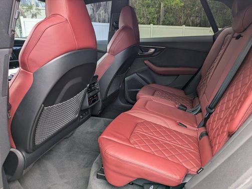 2022 Audi SQ8 4.0T Premium Plus