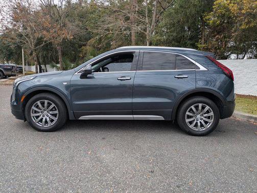 2020 Cadillac XT4 Premium Luxury