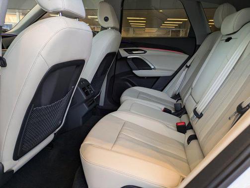 2025 Audi Q5 Premium