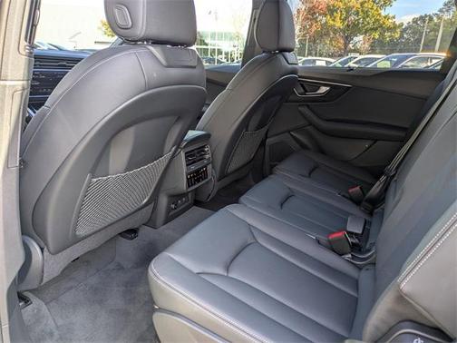 2026 Audi Q7 55 Premium Plus