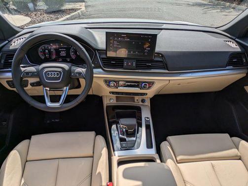 2025 Audi Q5 45 S line Premium