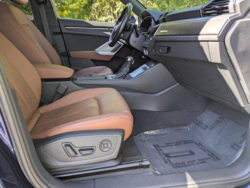 2023 Audi Q3 Premium 45 TFSI S line quattro Tiptronic