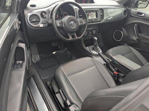 2013 Volkswagen Beetle 2.0L TDI