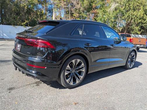 2026 Audi Q8 55 Premium Plus