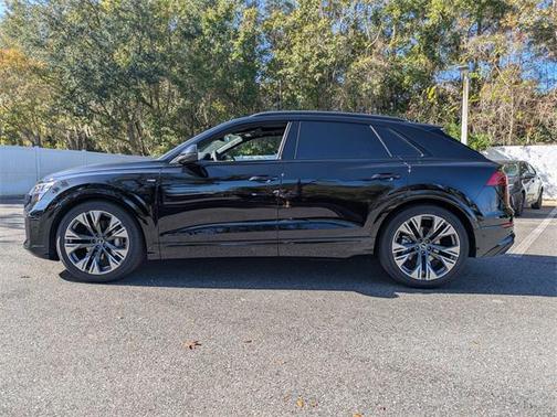 2026 Audi Q8 55 Premium Plus