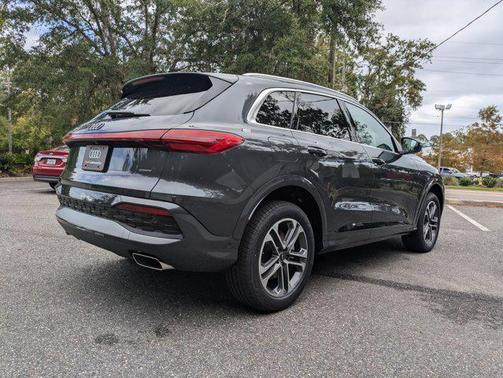2025 Audi Q5 Premium Plus